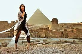 bollywood superstar parineeti chopra latest photos in egypt egypt egyptians tourists tourism travel visit egypt holiday parineeti chopra egypt bollywood