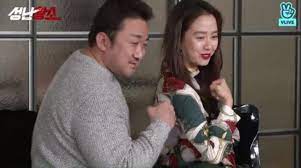 Những cảnh đấm đá mãn nhãn khán giả cùng với khả năng diễn xuất tuyệt đỉnh đã đẩy cảm xúc người xem lên đỉnh điểm. Song Ji Hyo On Action Scenes And Working With Ma Dong Suk And Kim Sung Oh In New Film Soompi