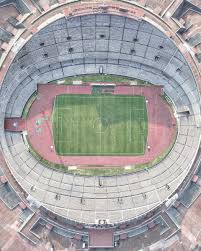 El estadio nacional de tokio se usó como la sede principal para los juegos olímpicos de tokio 1964 y se ha reconstruído. Santiago Arau Twitterissa Estadio Olimpico Mexico 68 Mavicair Mexico Click En La Foto