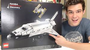 Спящие астронавты nasa на space shuttle на орбите земли. Lego 10283 Nasa Space Shuttle Discovery Review 2021 Youtube