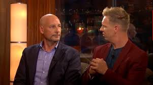 Nederlandstalig, vlot meezingbaar én het nodigt uit tot dansen. Gert Late Night 2017