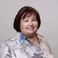 Debbie Mcfarlane's Instagram, Twitter & Facebook