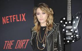 Paris jackson ich habe viele male versucht, mich umzubringen Nach Zusammenbruch Paris Jackson Zeigt Sich Wieder Gesund Und Munter