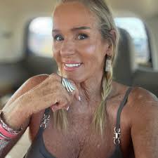 How can we support women who have overcome domestic violence and addiction  in Colorado River?