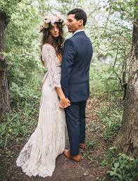 Bohemian Backyard Wedding In Milwaukee Rea Danny Bohemian Backyard Wedding Backyard Wedding Dresses Wedding Dress Long Sleeve