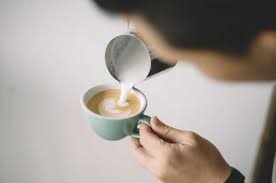 Frothed Milk Vs Steamed Milk What S The Difference Coffee Species