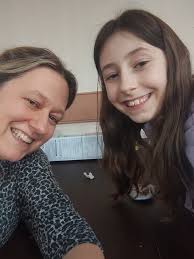 Cuteness overload today with miss 2yr old (happy 3rd birthday tomorrow)  showing her vogue for the camera. AJ decided Poppy would like a drink  during his unmounted session and Master C showing