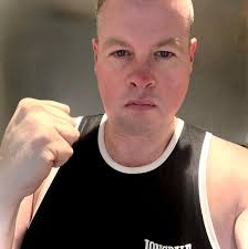 Would Marciano survive one round with prime Joe Frazier?