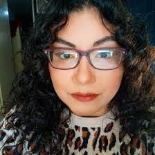 Perla Castro's Instagram, Twitter & Facebook