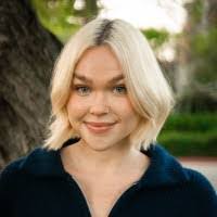 Shelby Hull's Instagram, Twitter & Facebook