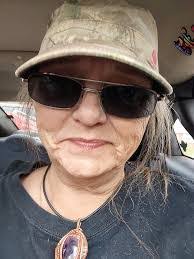 Shirley Sandlin's Instagram, Twitter & Facebook