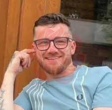 Wrexham man handed community order for breaching restraining order by  calling ex