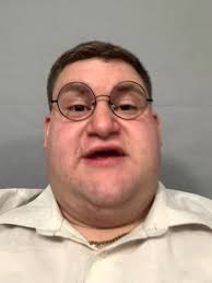 The real life peter griffin signing on! Cameo Real Life Peter Griffin Rob Franzese