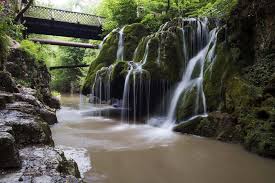 Prabusirea unei bucati din cascada bigar, una dintre minunile naturale ale banatului, ar avea si o alta explicatie decat cea data de romsilva. Romsilva ReacÅ£ie FermÄƒ In PrivinÅ£a PrÄƒbusirii Cascadei BigÄƒr