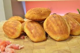 Recette Madeleines Aux Lardons En Video Recette Recette Madeleine Recette Lardon Recette