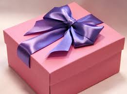 Elegante Caja De Regalo Con Cinta De Raso Y El Arco Doble Etsy Wedding Favor Gift Boxes Graduation Gifts For Him Personalized Wedding Favor Box