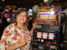 Margie Hit For 48 060 00 On Our Dollar 3 Alarm Fire Best Casino Casino Hotel Casino Resort