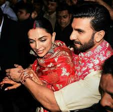 Protective Husband To His Wife Photo Poses For Couples Ranveer Singh Deepika Padukone
