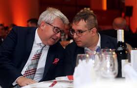 Ryszard henryk czarnecki) is a polish politician and member of the european parliament (mep) from poland. Jak Ryszard Czarnecki Holuje Syna Nowy Watek Na Tasmach Polityka Pl