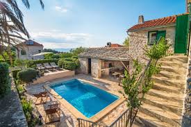 Pin Von Fsm Ferienhaus Auf Poolbereiche Ferienhaus Istrien Ferienhaus Ferien