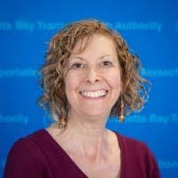 Laurie Holman's Instagram, Twitter & Facebook