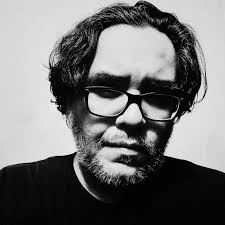 Abrazos, querido Ortuño.