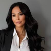 100+ "Jade Ellis" profiles