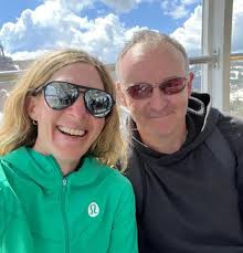 Ultramaratonista é acusada de apagar feitos de rivais na Wikipedia e perde  patrocinador