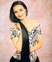 What famous country are you most like?? Crystal Gail Crystal Gayle Hair Hair Fan Long Hair Styles