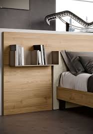 Disponibile in vari tessuti e colori. Pin Su Camer