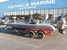 Bass boats, bay boats, center consoles boats for sale. Skeeter Boats For Sale Boats Com