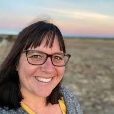 Where to find private property accommodation in Mount Isa for stay with  dogs?