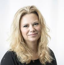 Bonnie Pace's Instagram, Twitter & Facebook