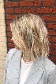 As women age, many tend to go shorter for the low maintenance, but also because there is a plethora of fashionable styles to choose from. 30 Chic Short Bob Haircuts To Try In Summer 2021