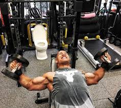 Dwayne douglas johnson (born may 2, 1972), also known by his ring name the rock, is an american actor, producer, retired professional wrestler. Fitness Bilder Die Straffen Muskeln Der Stars Gala De