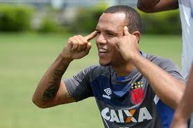 Brezilya temsilcisi vasco da gama, 36 yaşındaki futbolcu luis fabiano'yu kadrosuna kattı. Vasco E Luis Fabiano Se Reunem Para Discutir Futuro Sao Paulo Monitora Futebol Ge