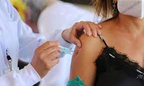 A partir das 15h, quem tem comorbidades com 18 anos ou mais também poderá o comitê operacional da vacinação decidiu que 32 mil doses serão utilizadas para a vacinação das faixas etárias, 4 mil para pessoas com. Covid 19 Df Comeca A Vacinar Faixa De 41 Anos Na Segunda Feira Agencia Brasil