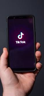 Download the app to get started. Tiktok Endrer Aldersgrensen Pa Private Meldinger