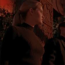 Anderson (resident evil franchise, death race), stars christopher lambert (greystroke, highlander franchise), robin shou (death race), and bridgette wilson (the wedding planner). Have I Seen You On A Milk Box Before Cageblade Matching Icons From Mortal Kombat 1995