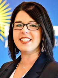 Kristin Dailey's Instagram, Twitter & Facebook