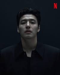 WHO'S YOUR FAVORITE CHARACTER FROM SQUID GAME SEASON 2? 😱 Netflix Korea  unveiled a series of striking portraits featuring the star-studded cast of  the hit Korean survival series Squid Game 2. Squid