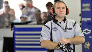 Getting to know Mike Lingerfelt, front-tire changer for the No. 48