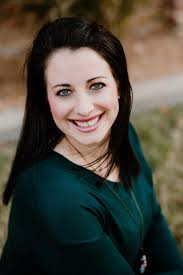 Minisode: An Interview with "My Storied Year" Author Katie Proctor —  Currently Reading Podcast