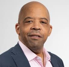 Nicole Kinnard's Instagram, Twitter & Facebook