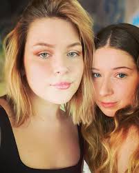 Allyson Stark (@allyystark) • Instagram photos and videos