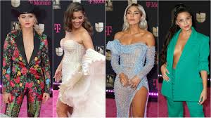 Los boletos premios juventud ya están disponibles en superboletería. Las 8 Mujeres Mejor Vestidas De Premio Lo Nuestro 2020 Y Dos Hombres Premio Lo Nuestro Univision