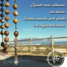 Anello frase madre teresa fondo chiaro. Le Frasi Piu Belle Di Madre Teresa Le Migliori Riflessioni