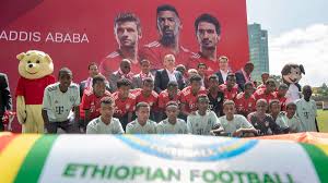 All information about bayern munich (bundesliga) current squad with market values transfers rumours player stats fixtures news. Fc Bayern Maskottchen Ausgelacht Alle Gucken Ihm Zwischen Die Beine Fcb Aussert Sich Fc Bayern