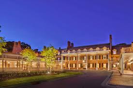 The carolina inn, chapel hill, nc. Cocktails And Fridays On The Front Porch At The Historic Carolina Inn In Chapel Hill Nc Hines Sight Blog