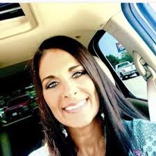 Jill Mcintyre's Instagram, Twitter & Facebook